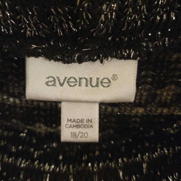 Size 18/20 Cowl Neck Top - Picture 2 of 2